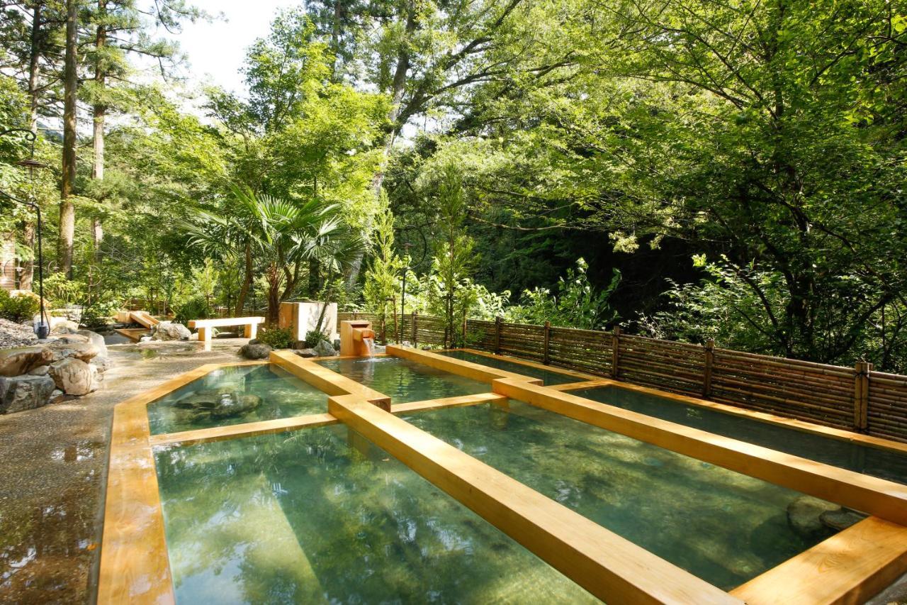 קאגה Yamanaka Onsen Hanatsubaki מראה חיצוני תמונה
